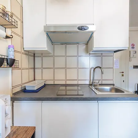 Guesthost - Casa Giagia - アパート ベルガモ