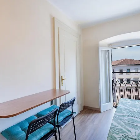 アパート Guesthost - Casa Giagia - ベルガモ